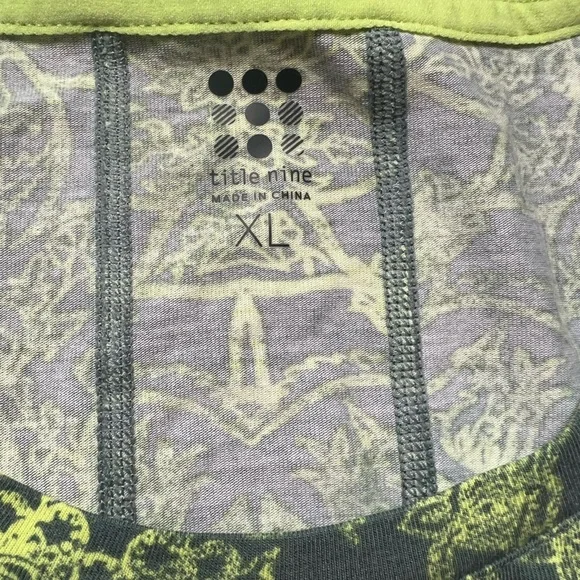 Title Nine tank top, never worn, size XL, green/ yellow pattern - Picture 4 of 6